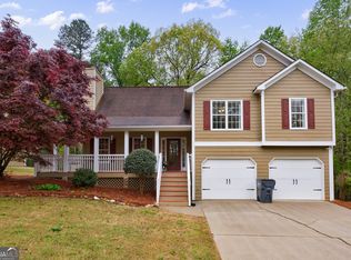 5935 Seven Oaks Dr, Powder Springs, GA 30127