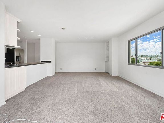 5th image of 101 California Ave Unit 606