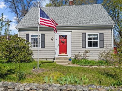 4 Hoyt Ave E, Rumford, RI, 02916
