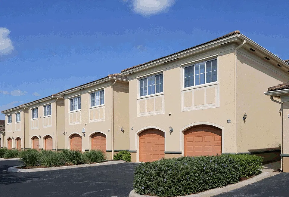 2430 Centergate Dr #107