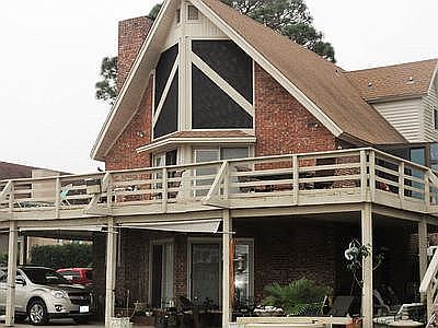 2nd image of 712 Beach Dr #B