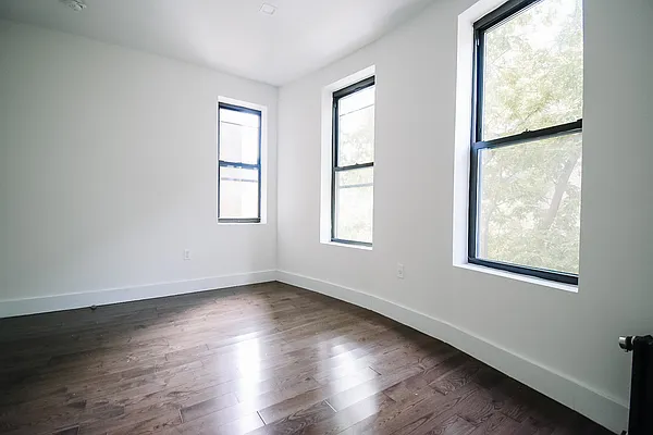 Rented by Skyward | media 27