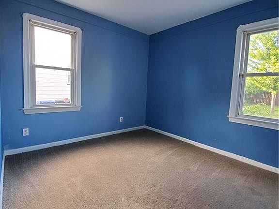 5th image of 13524 Ellwood Ave