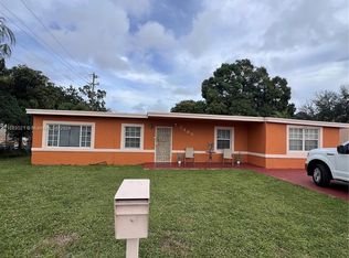 2445 NW 161st St, Miami Gardens, FL 33054