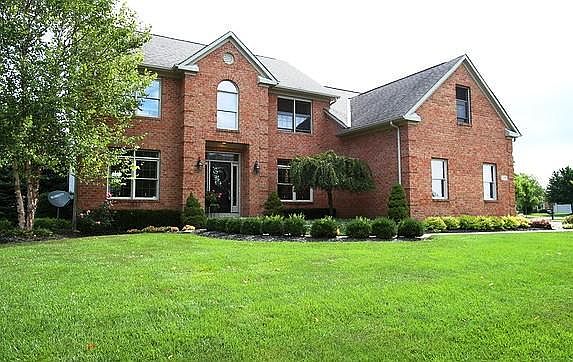 2nd image of 2755 Northmont Dr