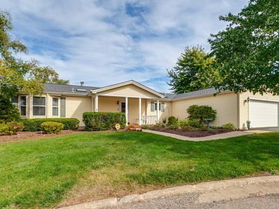 6 Secretariat Ct, Grayslake, IL, 60030
