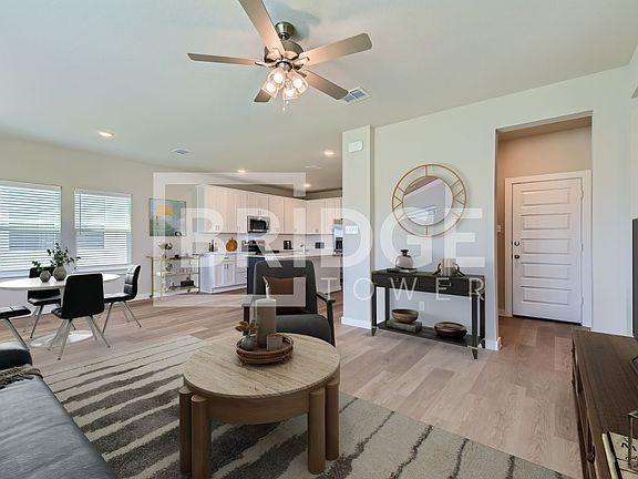 4th image of 501 Barnwood Ct