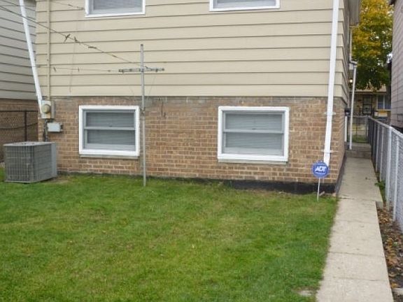 3rd image of 10847 S Green Bay Ave