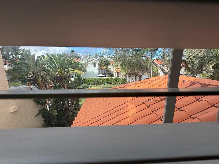 3780 Amalfi Dr #3780 — Photo 37