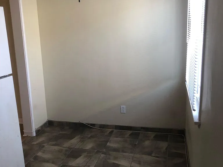 1745 N Hollywood Way — Photo 6