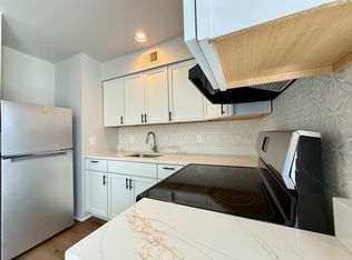 9975 Chateau Roi Ct #A, Saint Louis, MO 63123