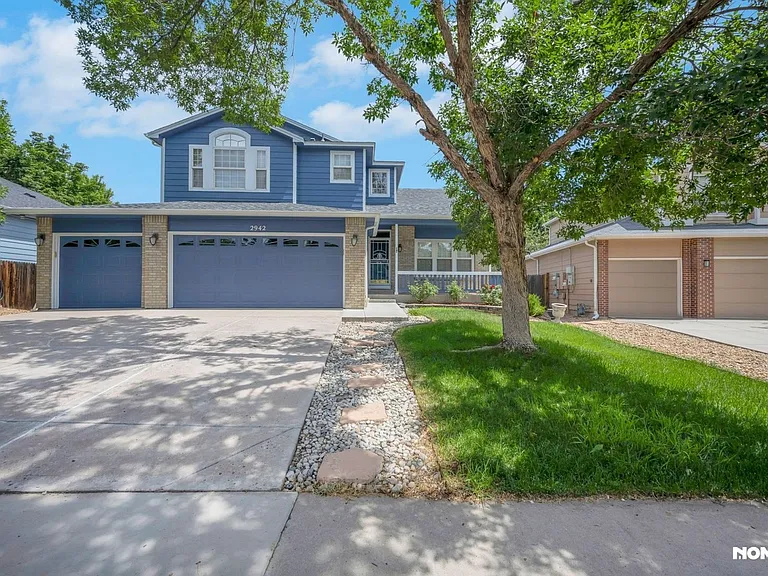 2942 N Princess Cir — Photo 1