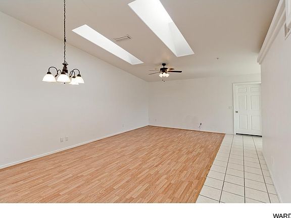 5th image of 1105 Catalina Dr