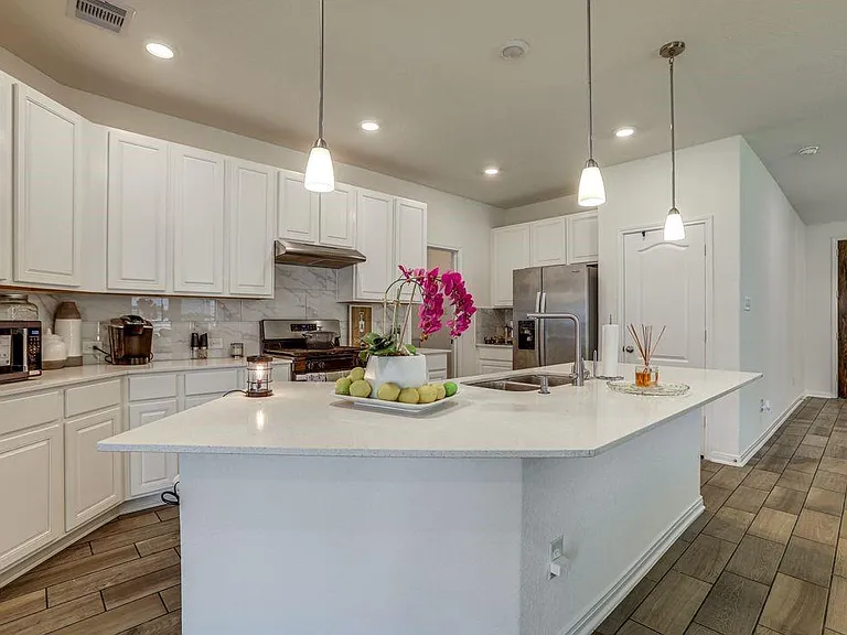 14626 Hemlock Knoll Ln — Photo 3