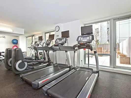Sold by Sotheby's International Realty | media 20