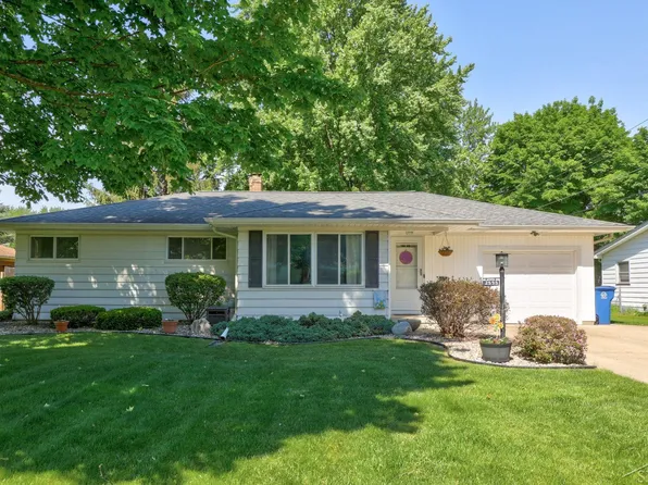 2595 Cheyenne Pl, Saginaw, MI 48603