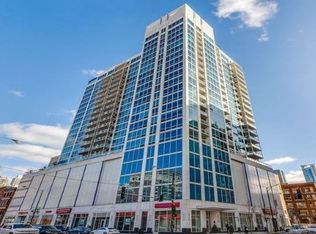 757 N Orleans St APT 610, Chicago, IL 60654