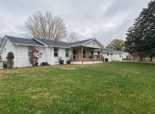 214 Spring Valley Rd, Hendersonville, TN 37075