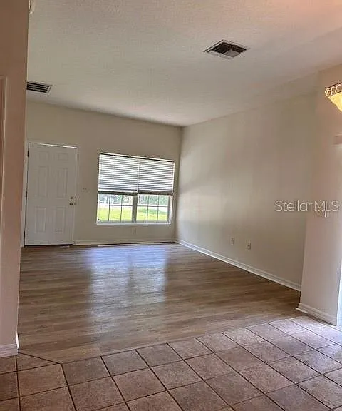 745 Crane Ave — Photo 5