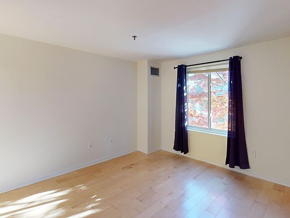 5th image of 950 Massachusetts Ave APT 2B