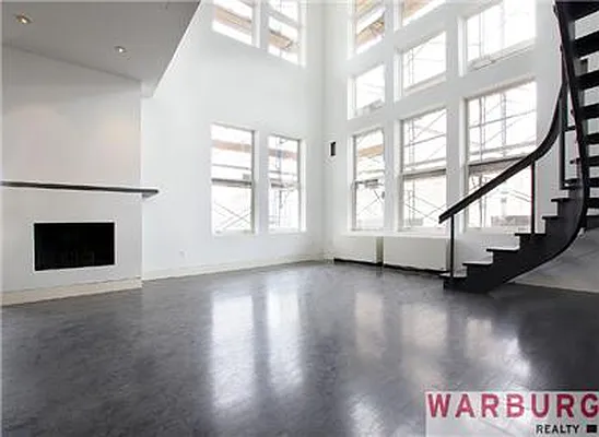 Sold by Warburg | media 23