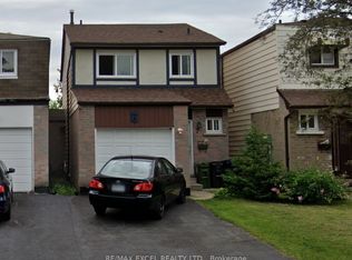 7 La Peer Blvd, Toronto, ON M1W 2H3