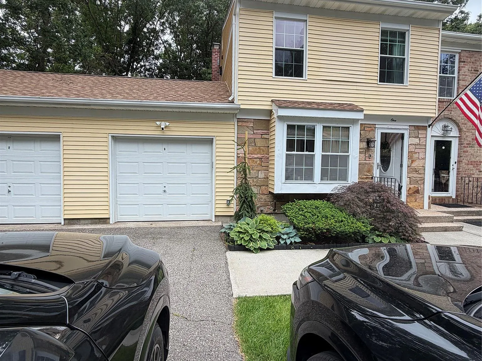 2 bed, 1.5 bath, 1100 sqft, $3,600 — Photo 1