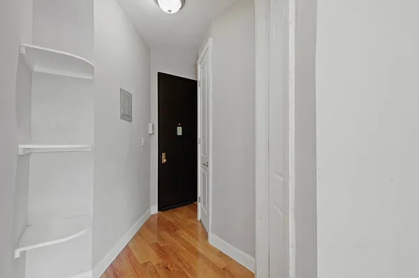 Rented by REZI | media 3