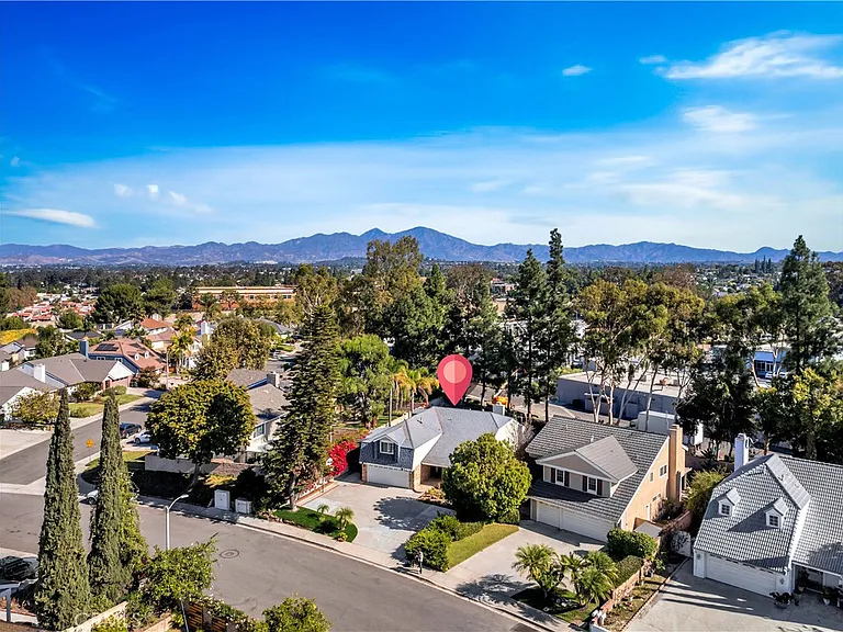 24692 Julie Ave — Photo 35