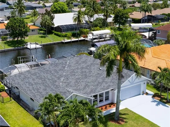 5233 SW 11th Ct, Cape Coral, FL 33914
