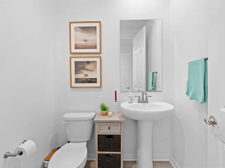 23912 Phoebe Dr — Photo 20