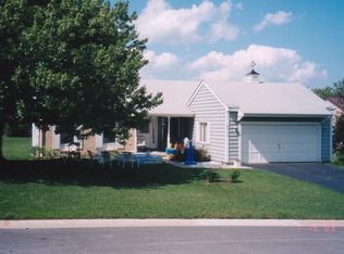 5068 Fox Ln, Gurnee, IL 60031