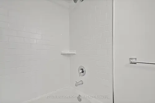 58 Manning Ave Photo 1