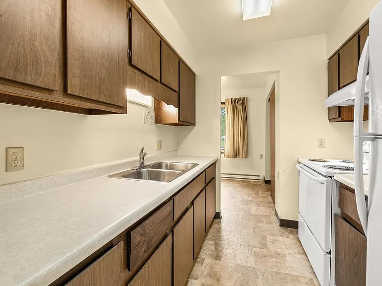 401 Morgan Ave #1 — Photo 4