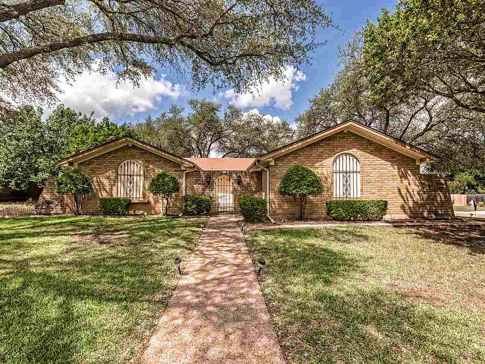 1st image of 8596 Briargrove Dr