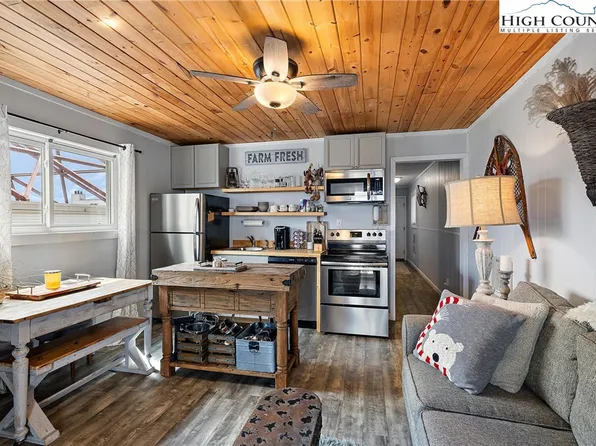 301 Pinnacle Inn Road #3302, Beech Mountain, NC 28604