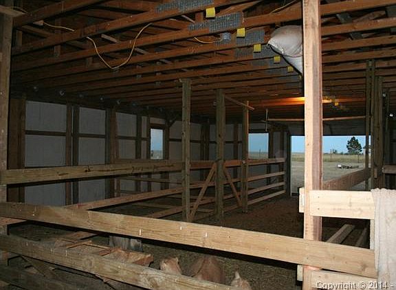 4th image of 16640 Degroot Rd