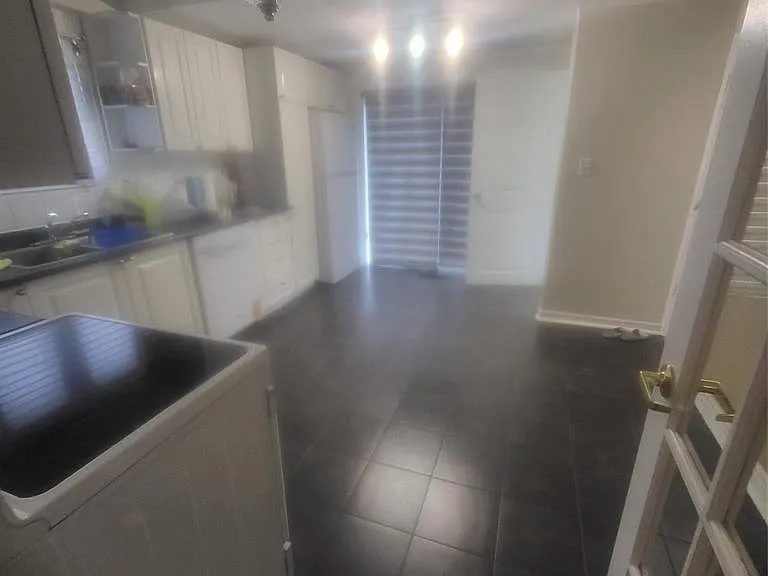 2024 Ottawa St #BACK — Photo 3