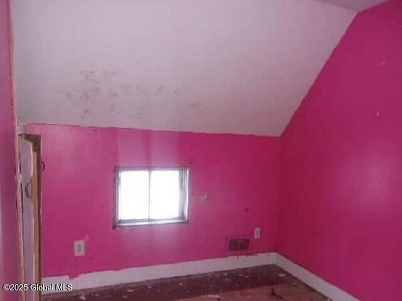 5th image of 177 N Arlington Avenue