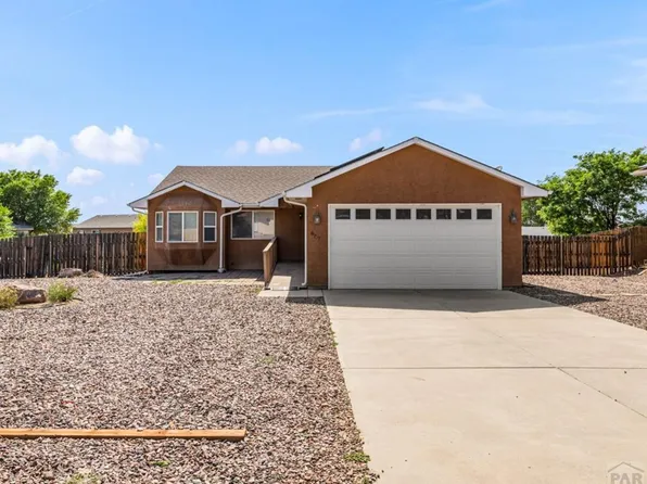 837 S McCoy Dr, Pueblo West, CO 81007