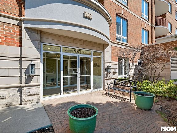 3rd image of 787 Graceland Ave Unit 302