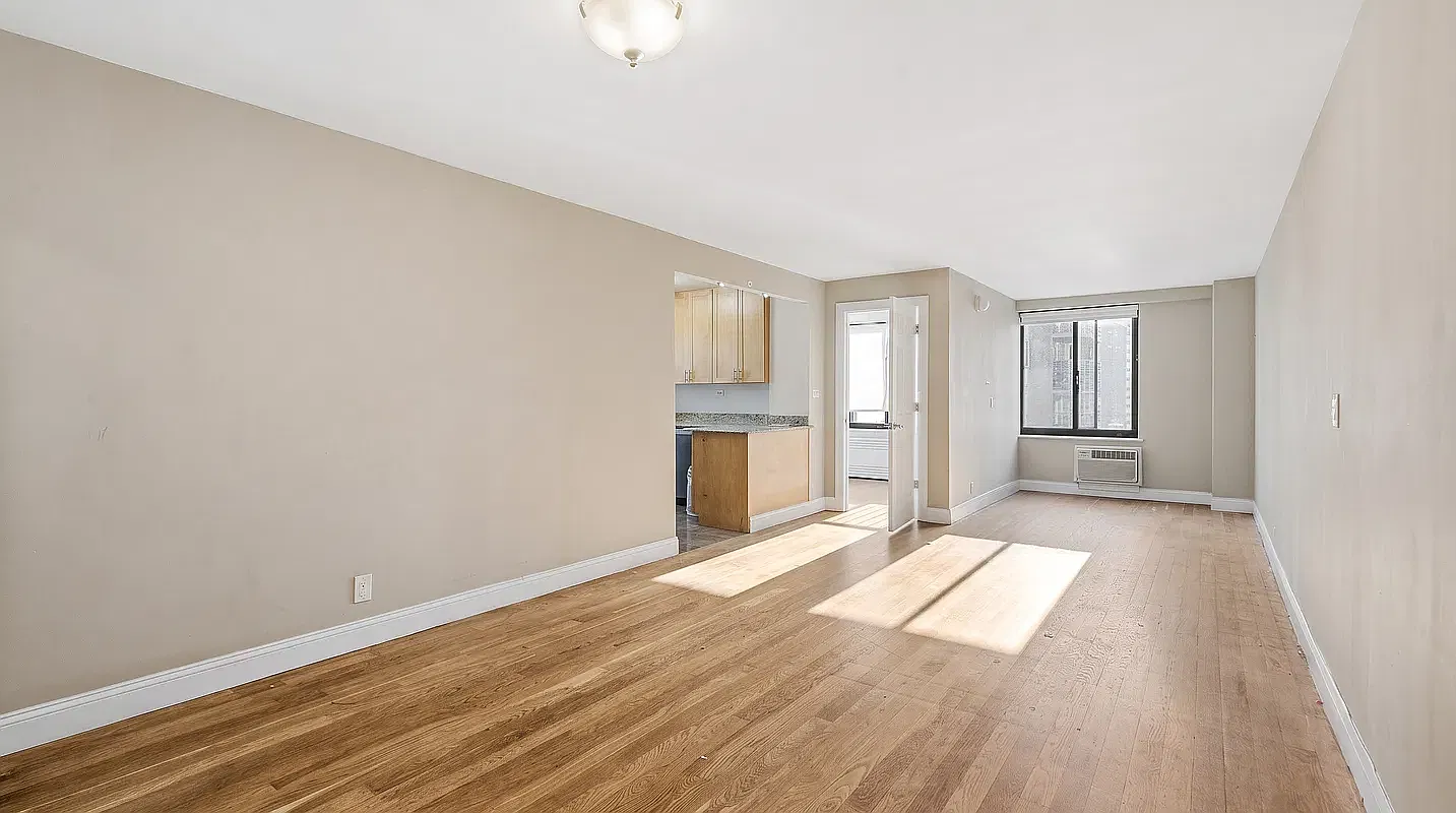 784 Columbus Avenue — Photo 4