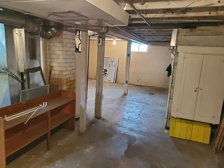 503 Washington Ave — Photo 13