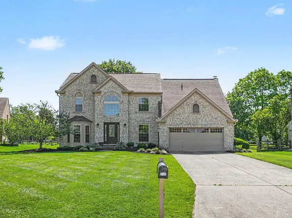 611 Shadowlawn Ln, Loveland, OH 45140