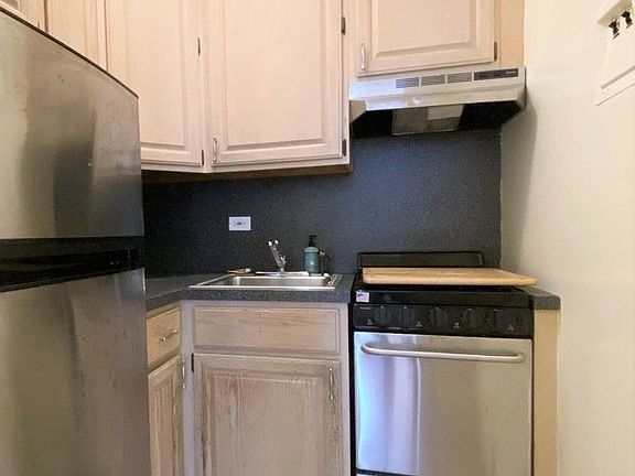 4th image of 29 W 76th St APT 7