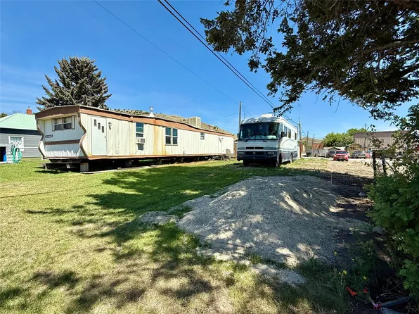 22 & 26 N Main St, Drummond, MT 59832