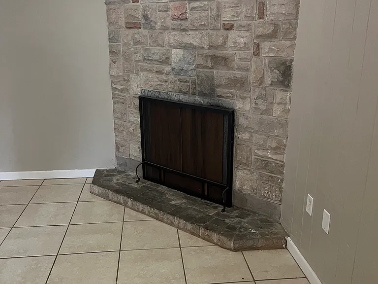 3211 Roscoe Ave #3213 — Photo 8