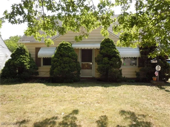 373 E 232nd St, Euclid, OH 44123
