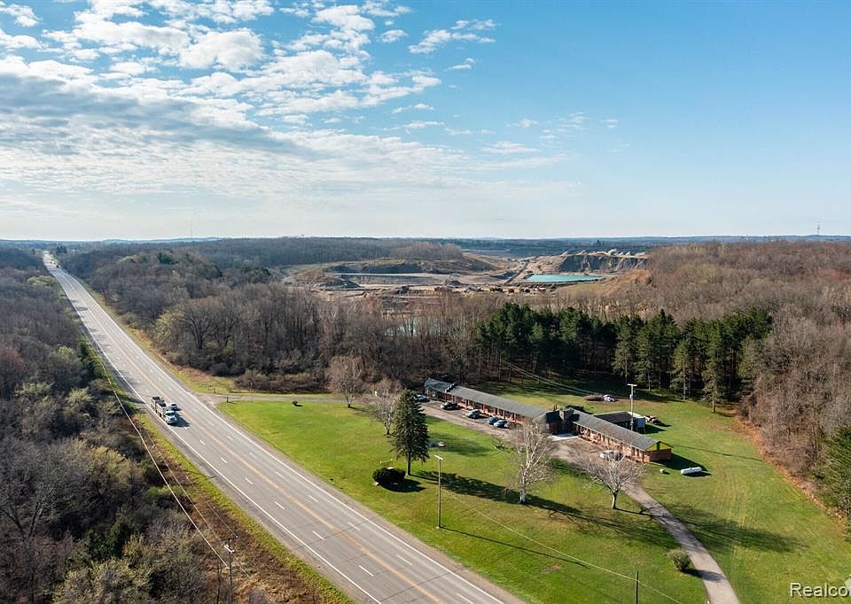 16200 Dixie Hwy, Davisburg, MI 48350 MLS 20230014923 Zillow