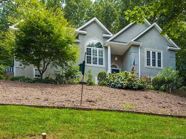 1st image of 724 Zelda Ct